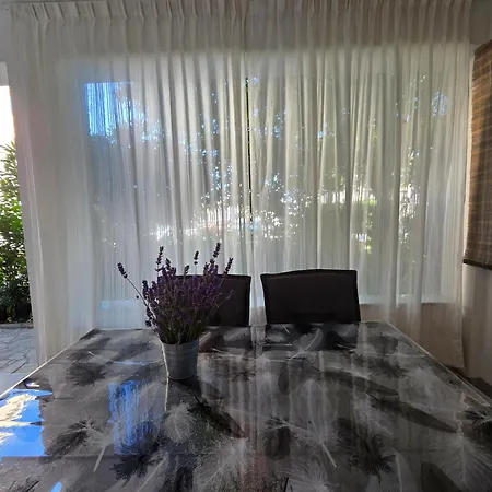 شقة Garden Oasis With Terrace And Free Parking كرك